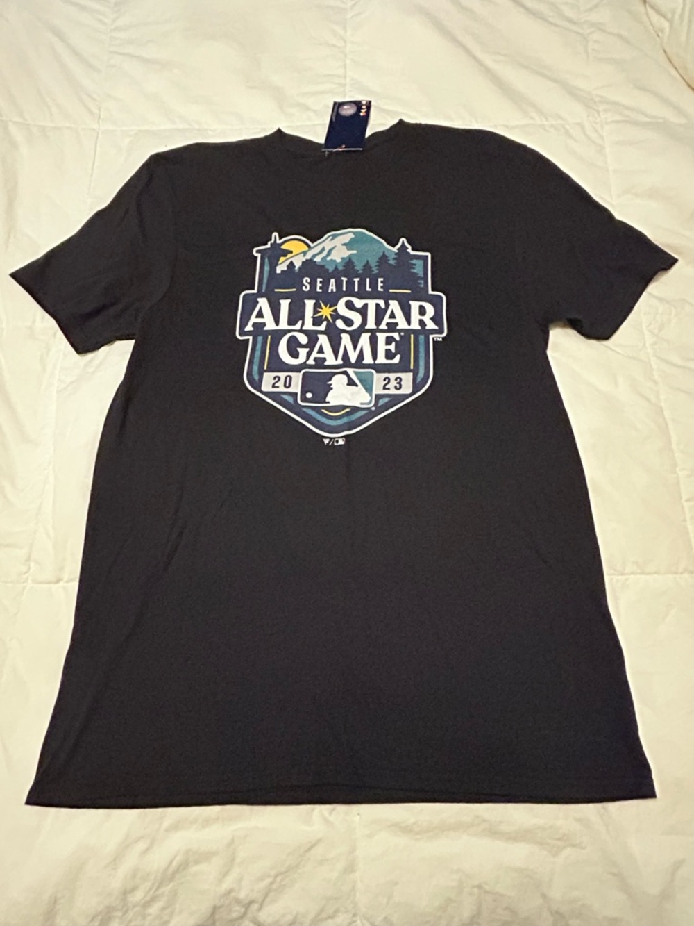 George Kirby 68 Seattle MLB All Star Game 2024 Shirt NWT unisex Large Mariners
